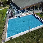 Lakeside Luxury Mansion By Belvilla Nyaraló *