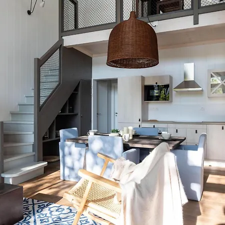 Lakeside Luxury Mansion By Belvilla Holiday home