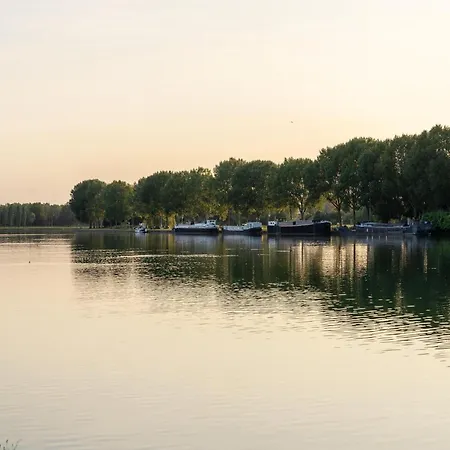 Feriehus Lakeside Luxury Mansion By Belvilla *