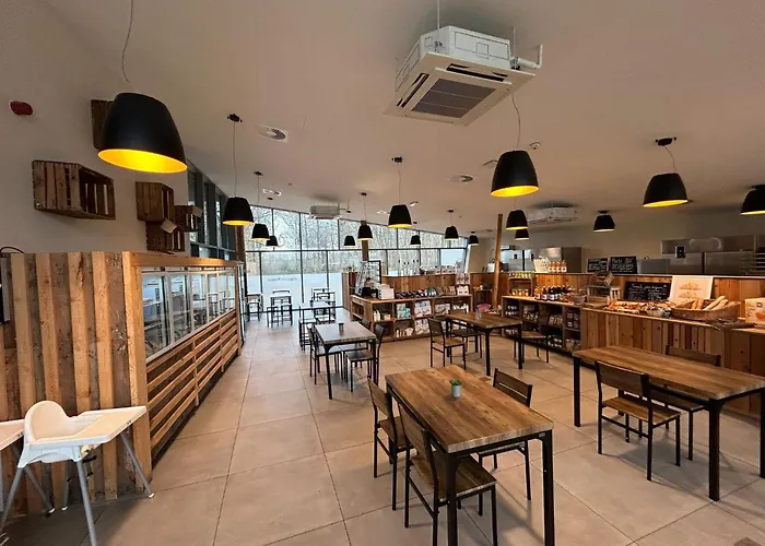 Lakeside Luxury Mansion By Belvilla *