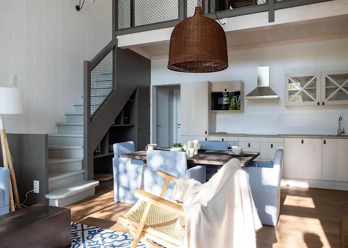 Lakeside Luxury Mansion By Belvilla Holiday home