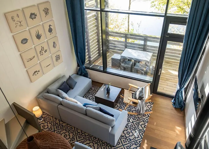 Lakeside Luxury Mansion By Belvilla Holiday home