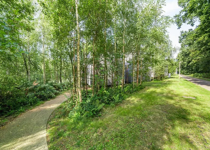 Lakeside Luxury Mansion By Belvilla *